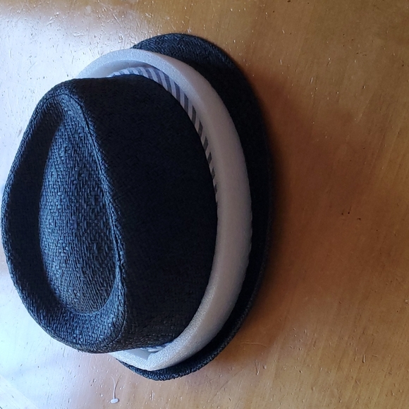 Fedora hat - Picture 3 of 11